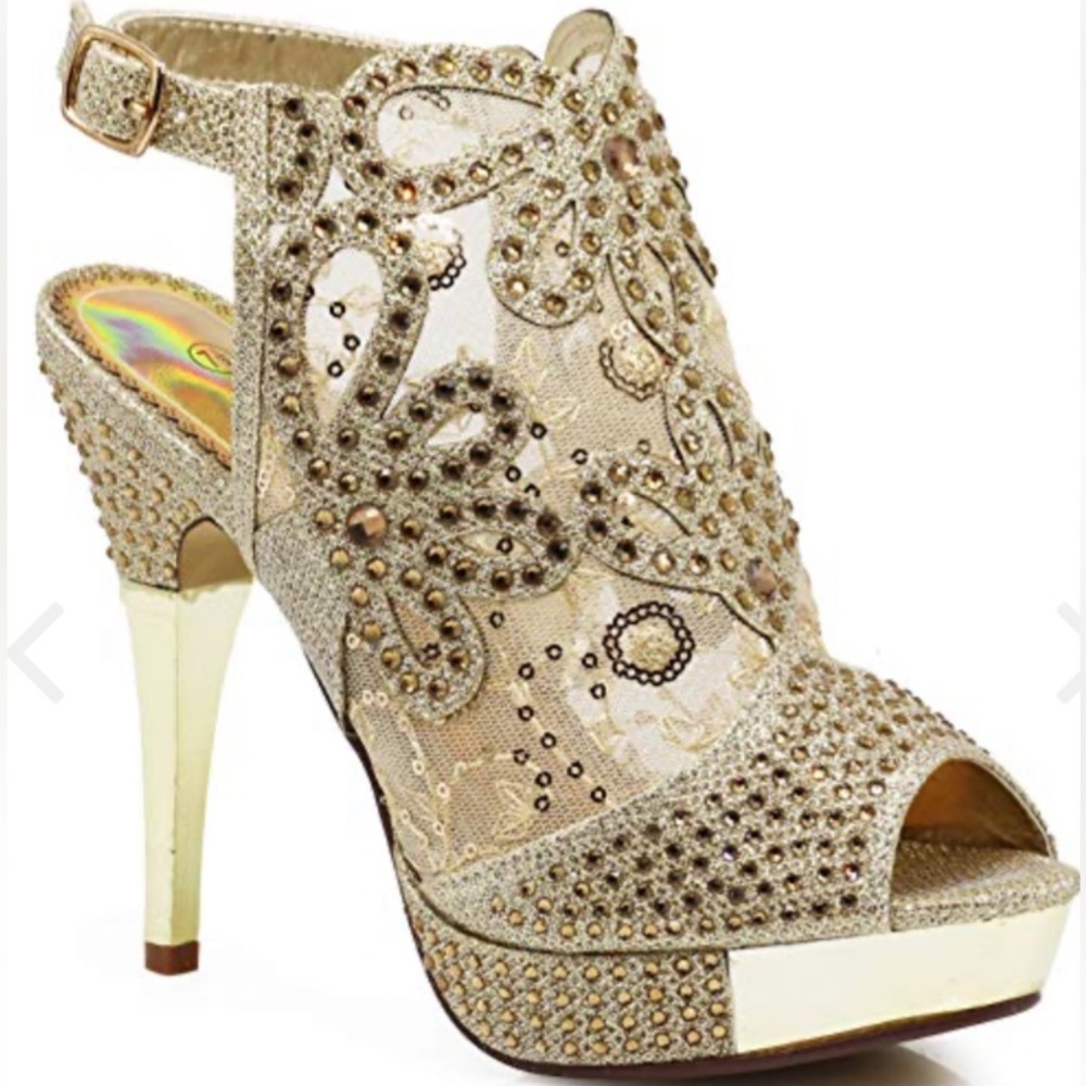 Beautiful Gold Heels, Open Toe, size 7 1/2 used $15.00